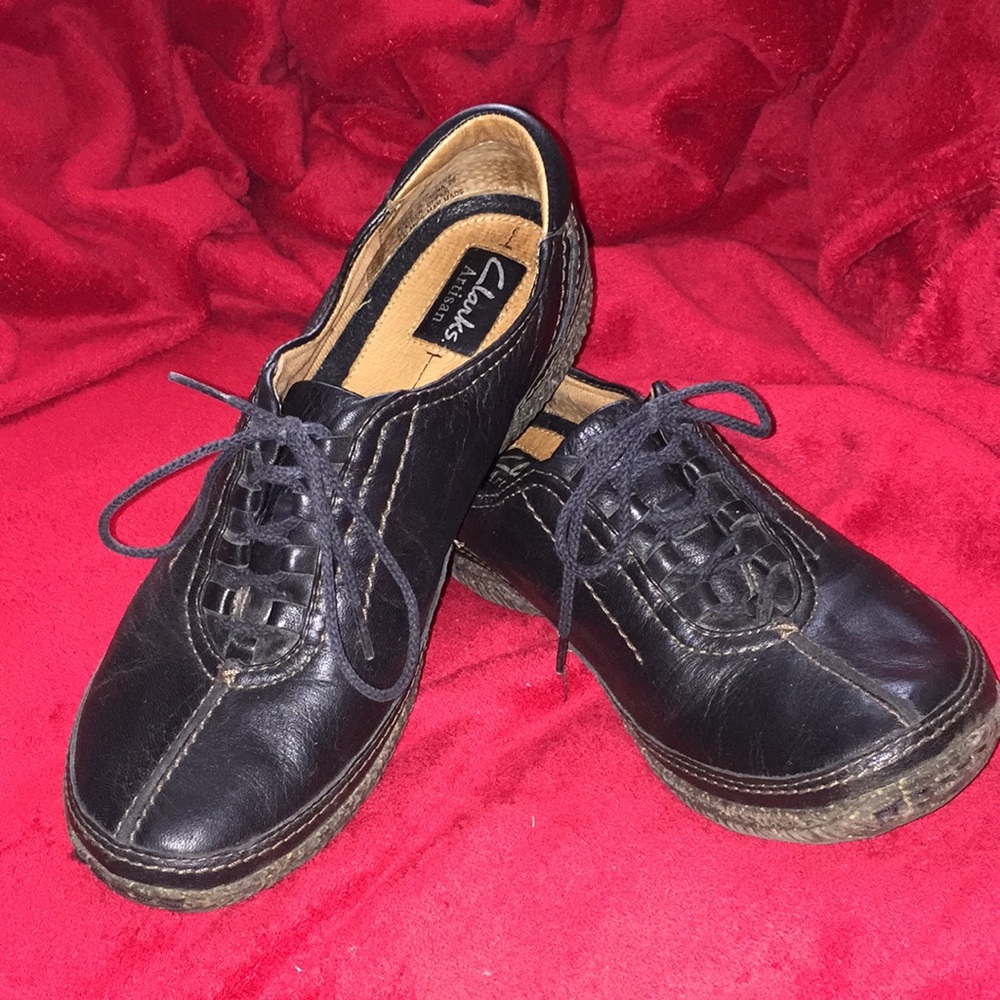 Clark’s Artisan size 8.5N oxfords